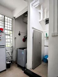 Ang Mo Kio Avenue 1 (D20), Shop House #558395001